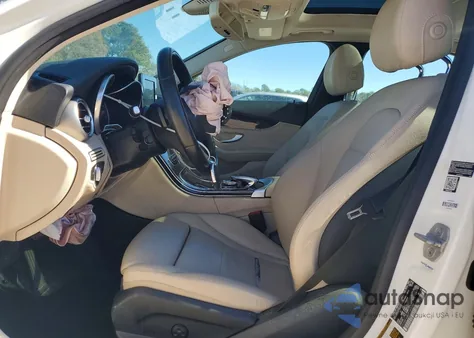 2015 Mercedes-Benz C 300 from USA, damaged, VIN 55SWF4JBXFU053653